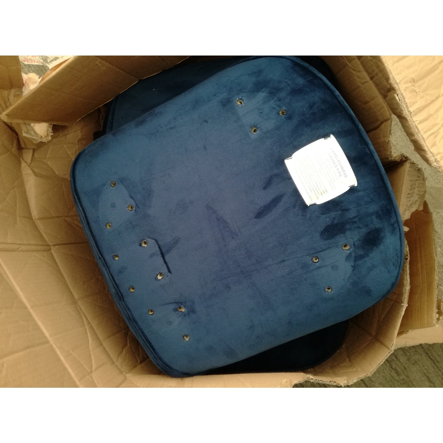 GRADE A2 Set of 2 Navy Blue Velvet Dining Chairs Jenna Furniture123