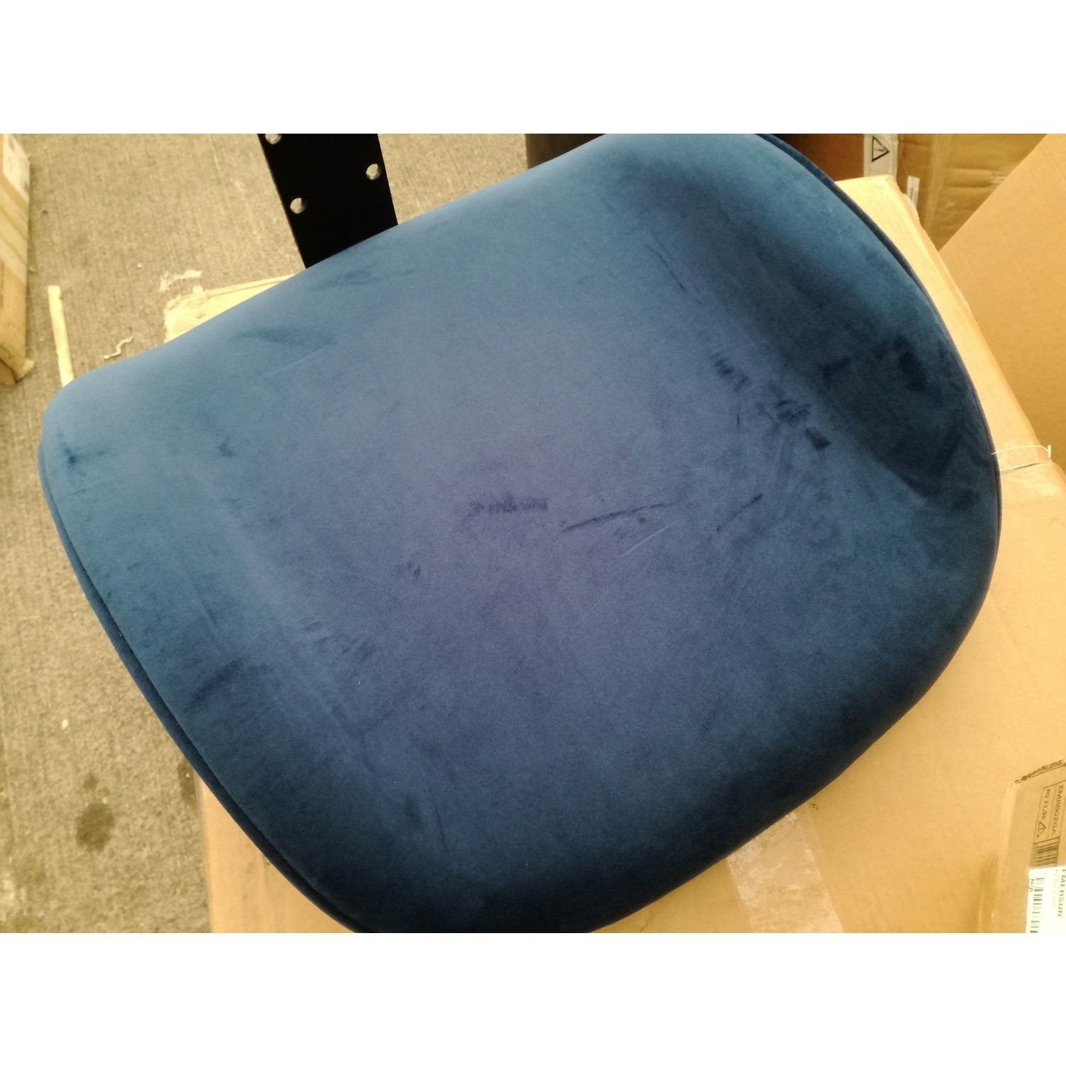 GRADE A2 Set of 2 Navy Blue Velvet Dining Chairs Jenna Furniture123