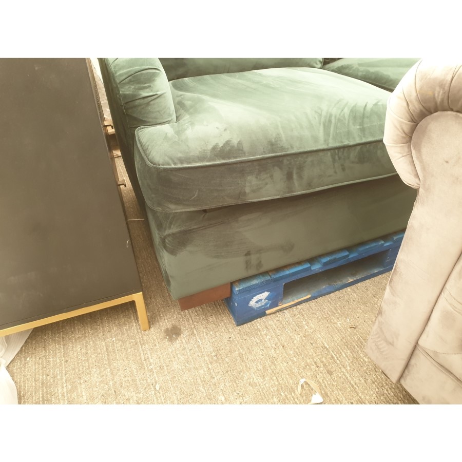 GRADE A2 - Dark Green Velvet 2 Seater Pull Out Sofa Bed - Payton