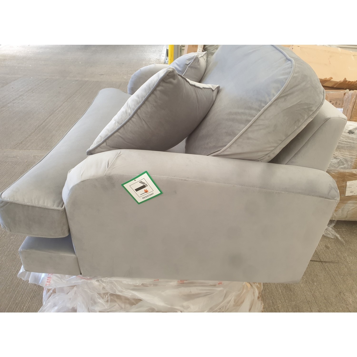 GRADE A2 Silver Grey Velvet Loveseat Payton Furniture123