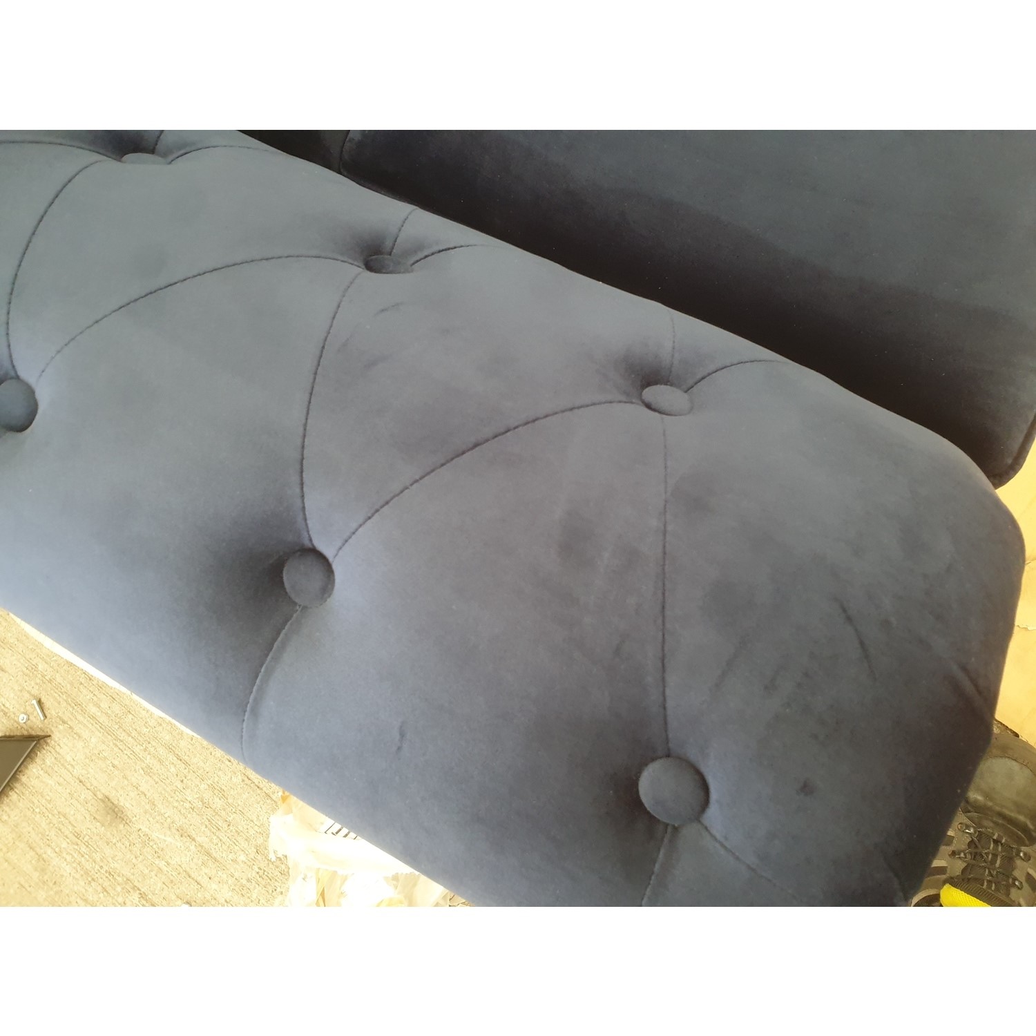 GRADE A2 Navy Blue Velvet Chesterfield Sofa Bed Seats 3 Double