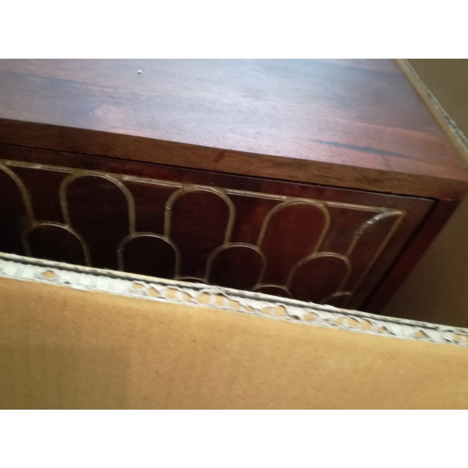 GRADE A2 Small Sideboard in Mango Wood with Gold Inlay Dejan