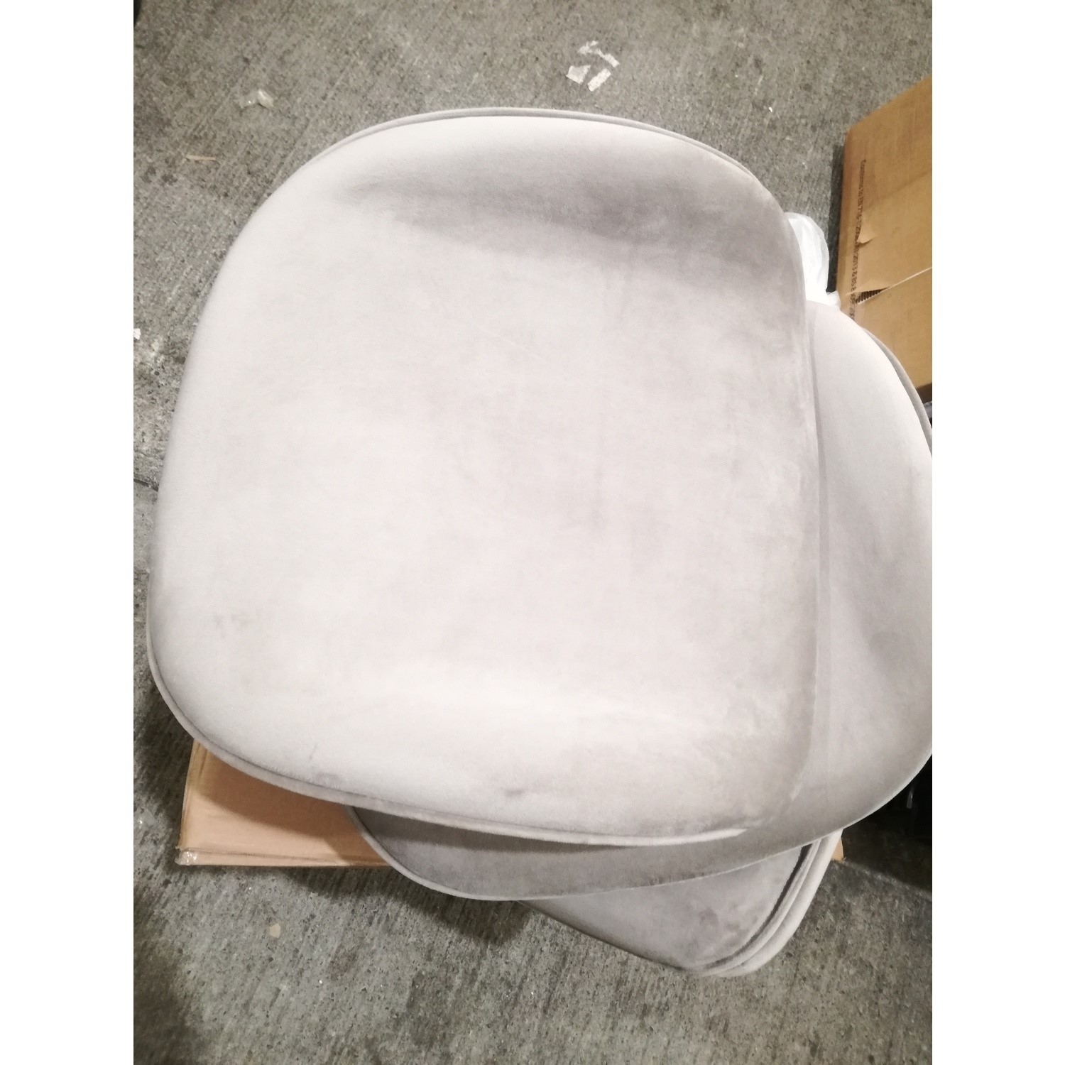 GRADE A2 Set of 2 Mink Velvet Dining Chairs with Black Legs Jenna