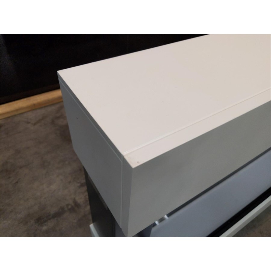 GRADE A2 - White Wall Mounted Electric Fireplace  - 39 Inch - Amberglo