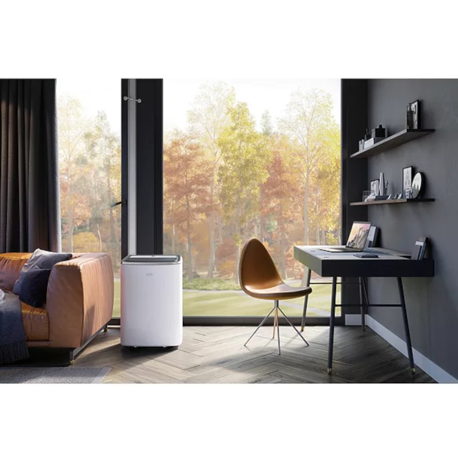 AEG Portable Air Conditioner AXP26U338CW 9000 BTU Cooling Only
