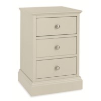 Bentley Designs Ashby 3 Drawer Nightstand In Cotton White 