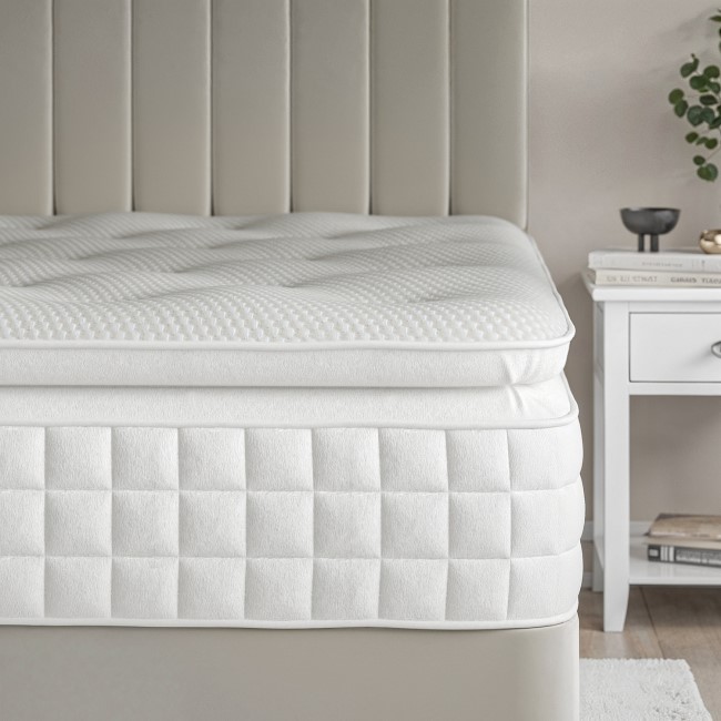 Super King 1000 Pocket Sprung Pillow Top Mattress - Sleepful Premium