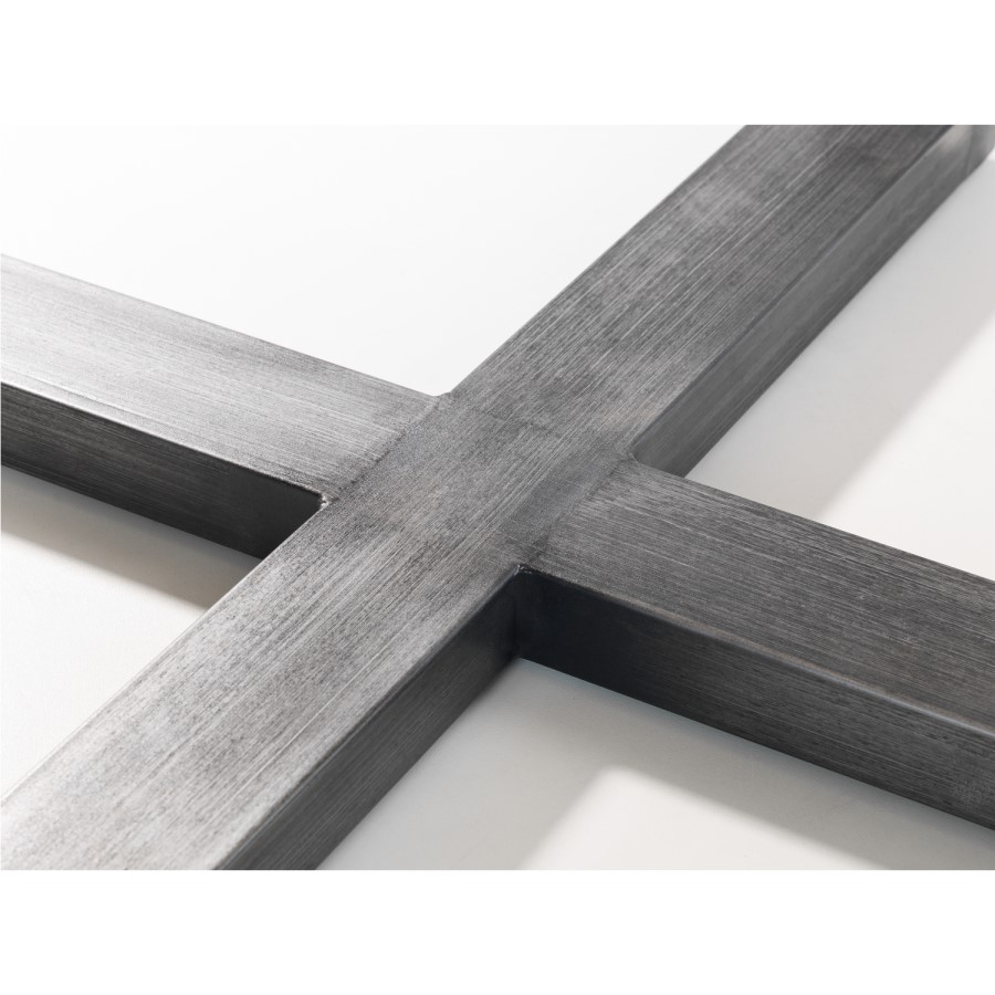 Brooklyn Round Dining Set with 4 Blue Velvet Luxe Chairs- Julian Bowen