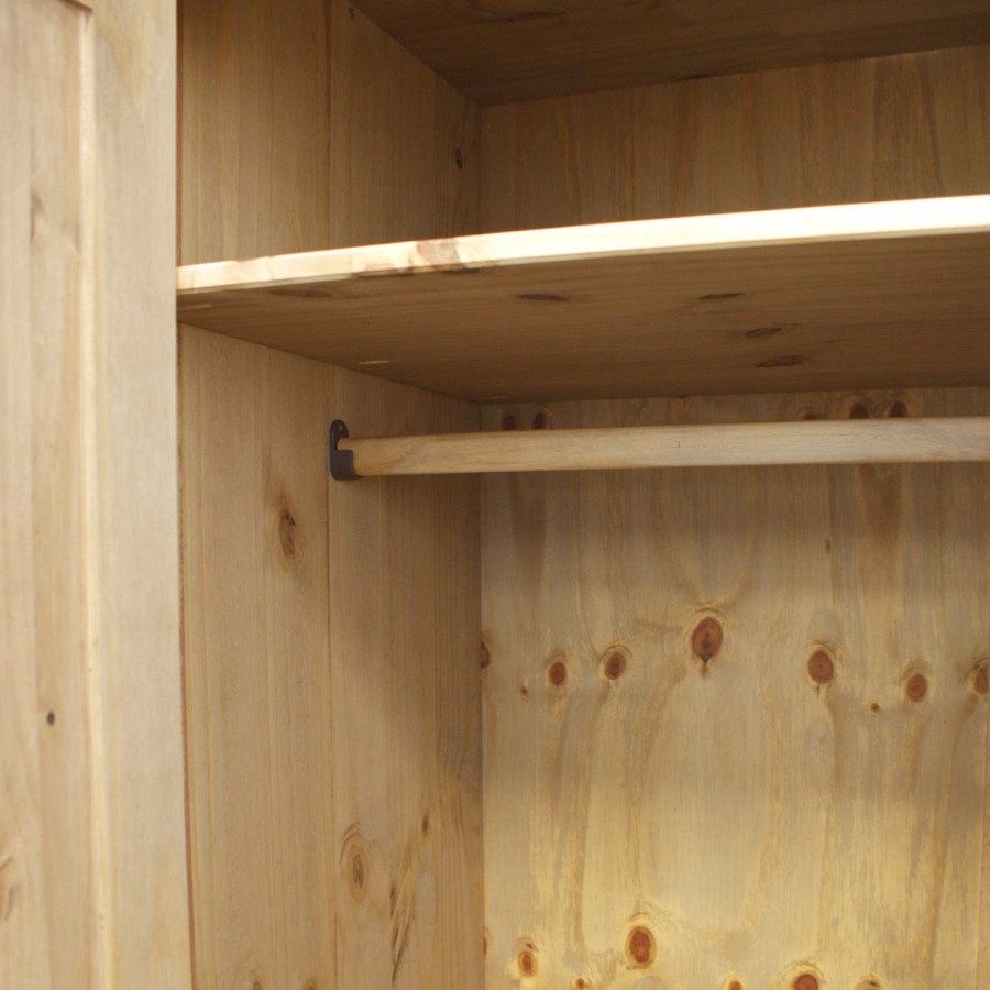 Corona 4 Piece Roomset in Solid Pine