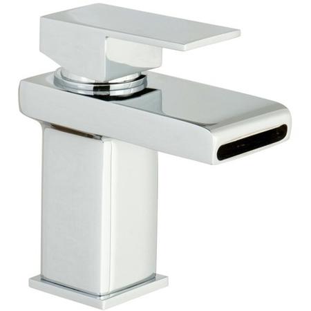 Delta Right Hand  P Shaped 1700 Shower Bath Suite