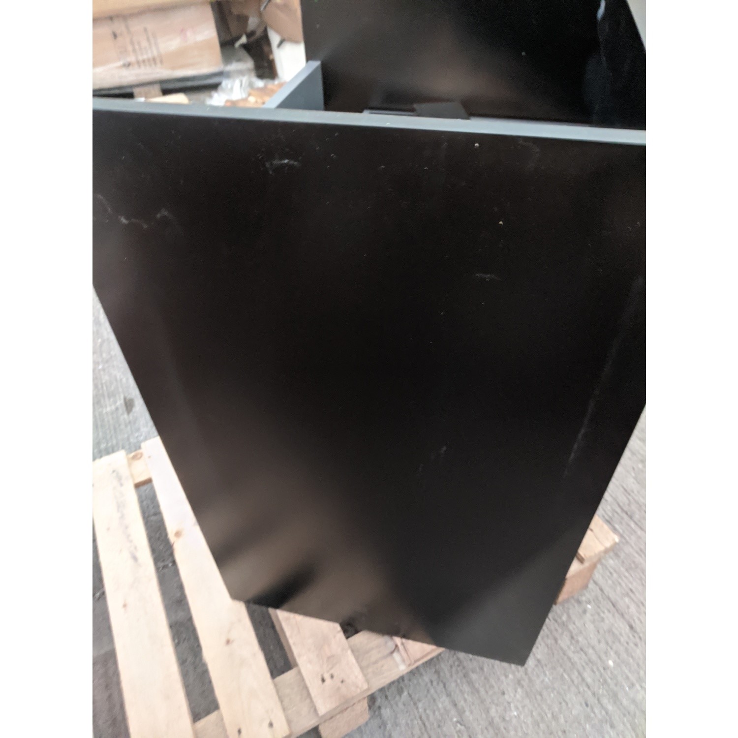 Grade A2 - 600mm Black Freestanding Vanity Unit With Matt Black Basin ...