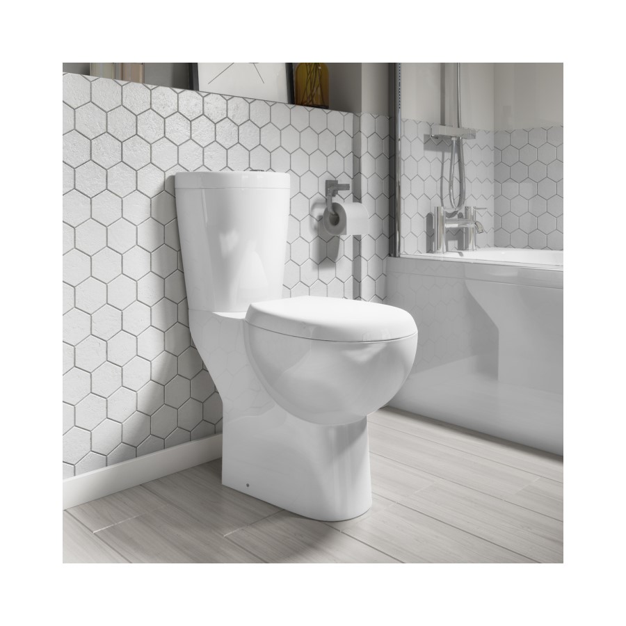 Grade A1 - Close Coupled Comfort Height Toilet with Soft Close Seat 