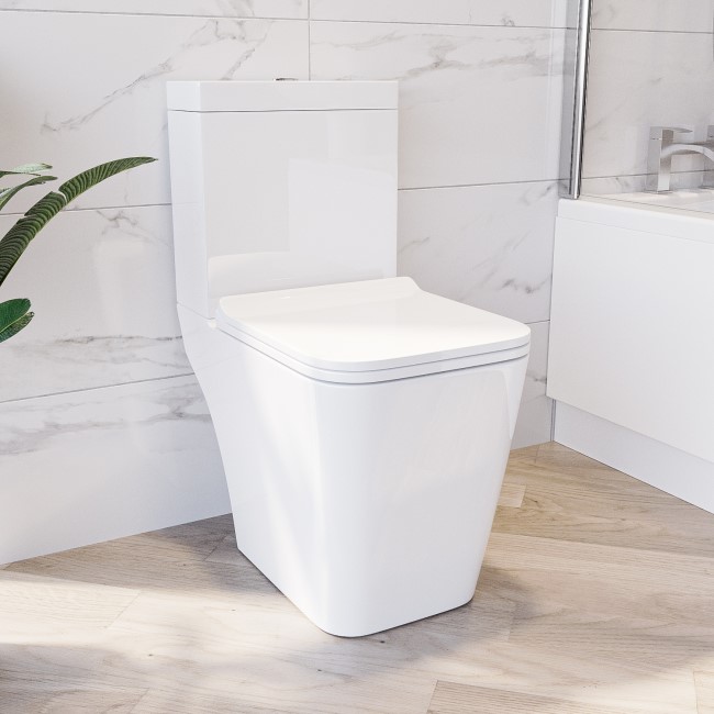 Close Coupled Toilet with Soft Close Seat - Voss