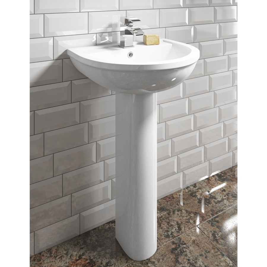 Brooklyn Spacesaver Right Hand Shower Bath and Close Coupled Toilet Suite