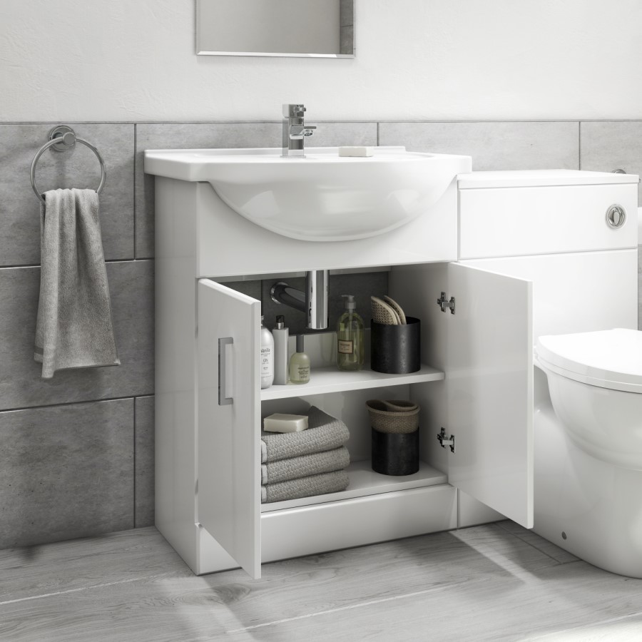 Classic Straight Bath Combi Unit and Addison BTW Toilet 