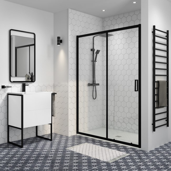 Grade A1 - Black 1400mm Sliding Shower Door - Pavo