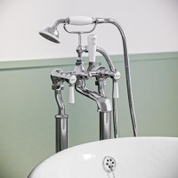 Grade A1 - Chrome Freestanding Bath Shower Mixer Tap - Helston Grade A1 - Chrome Freestanding Bath Shower Mixer Tap - Helston