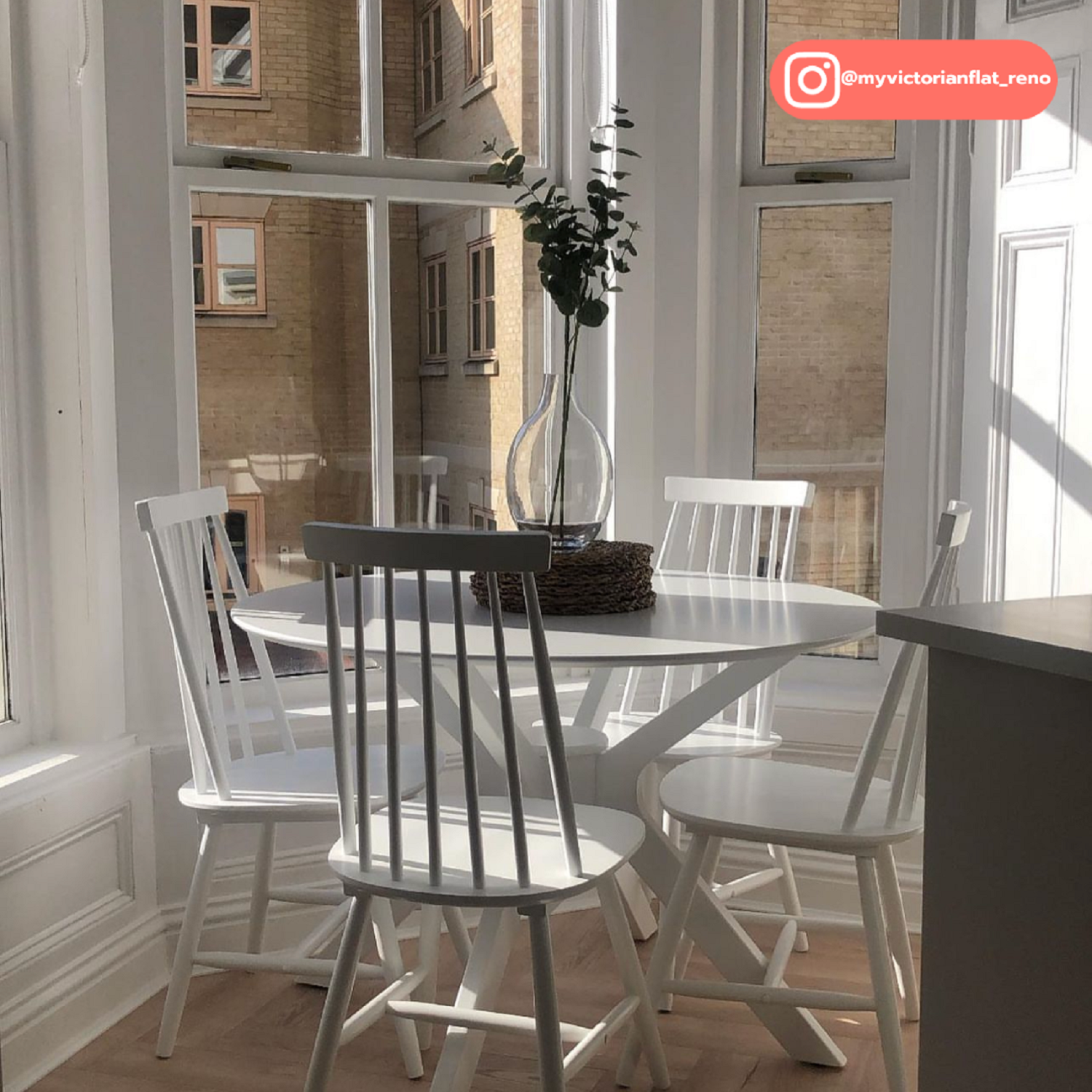 Set of 4 White Wooden Spindle Dining Chairs Cami Furniture123