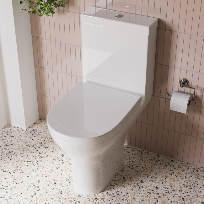 Close Coupled Toilet with Soft Close Seat - Laurel