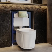 Fluted Wall Hung Rimless Toilet with Soft Close Seat, Brushed Brass Pneumatic Flush Plate, 820mm Frame & Cistern – Oregon
