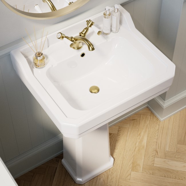 Traditional Full Pedestal 1 Tap Hole Basin 570mm - Ripley