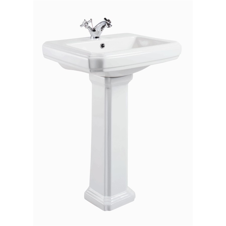 Taylor and Moore Traditional Basin and Toilet with Bath