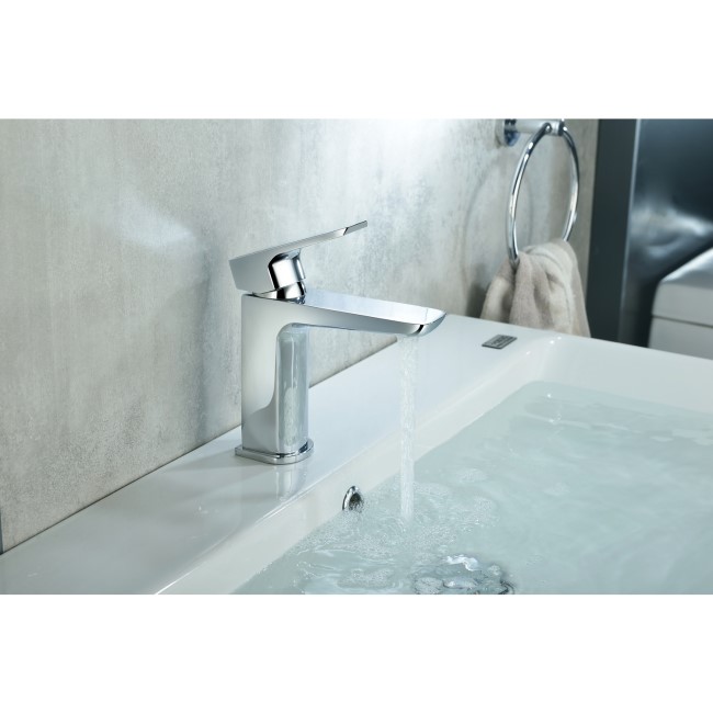 Grade A1 - Chrome Bath and Basin Tap Set with Basin Waste- Zana