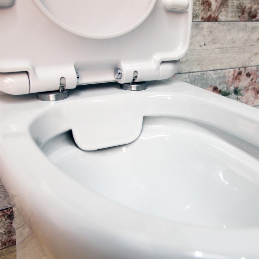 GRADE A1 - Rimless Close Coupled Toilet with Soft Close Seat