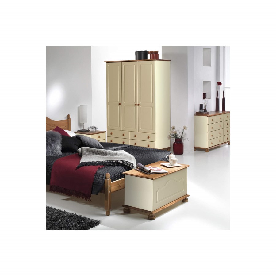 Copenhagen 2+3+4 Drawer Chest in Cream and Pine