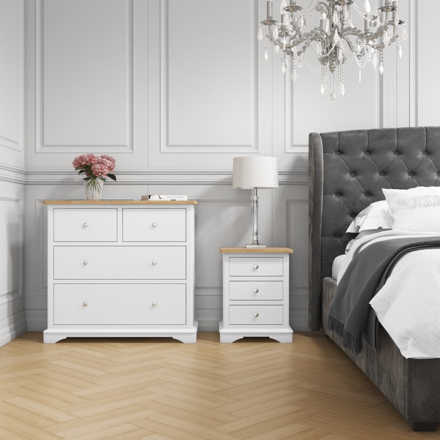GRADE A1 - Darley Two Tone Chest of Drawers in Soild Oak and White