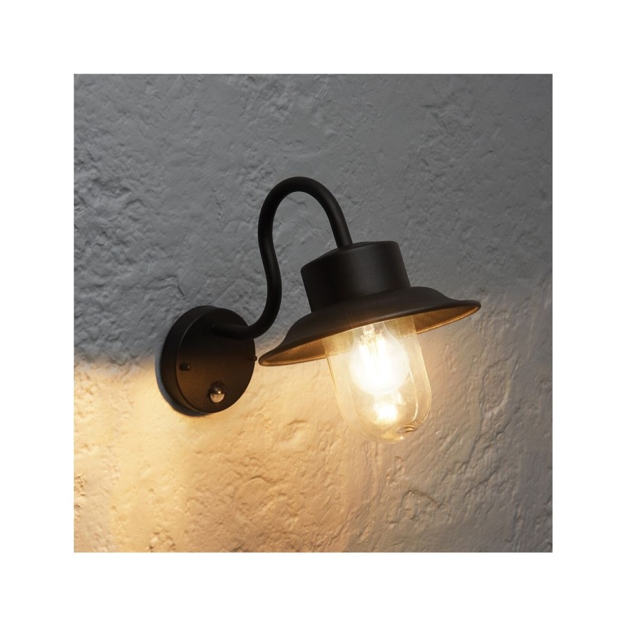 IP44 Black Outdoor Wall Light - Chesham