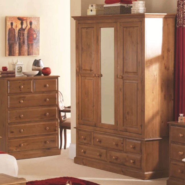 Heritage Furniture Hendon Solid Pine Triple Wardrobe with Drawers