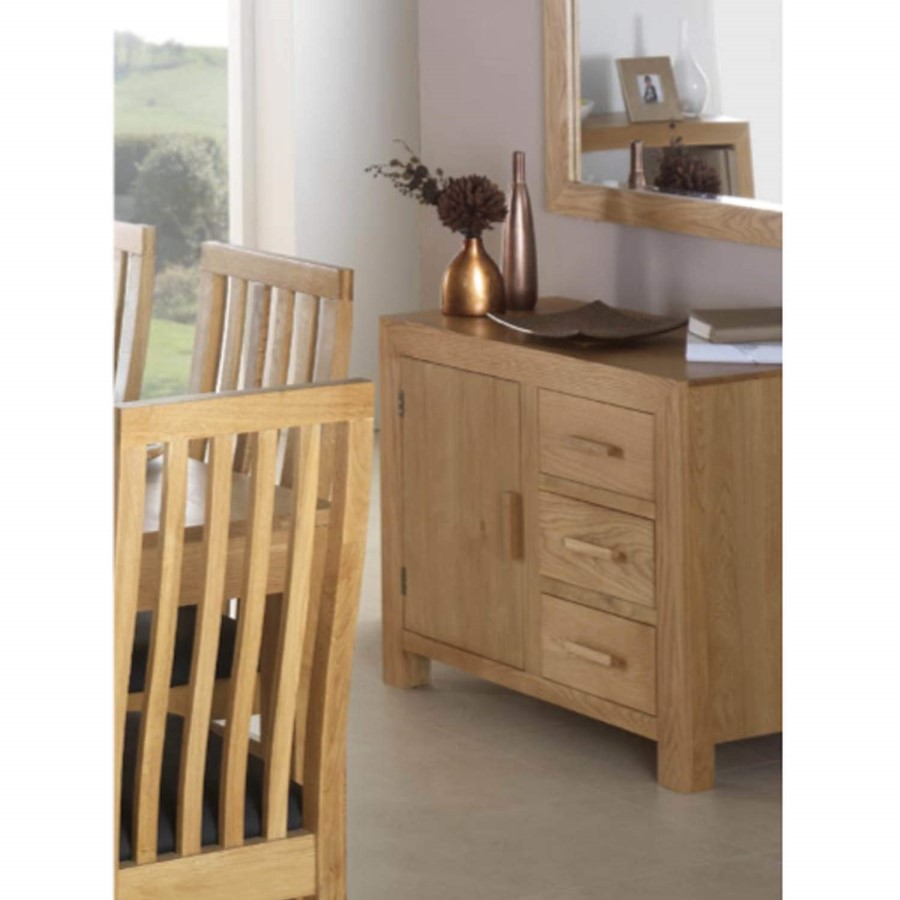 Heritage Furniture UK Laguna Oak 2 Door Sideboard