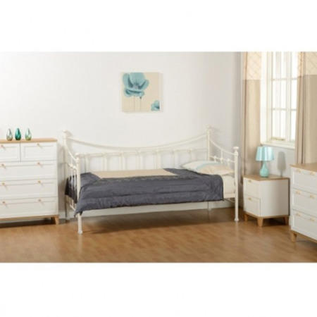 Seconique Torino Day Bed in Cream
