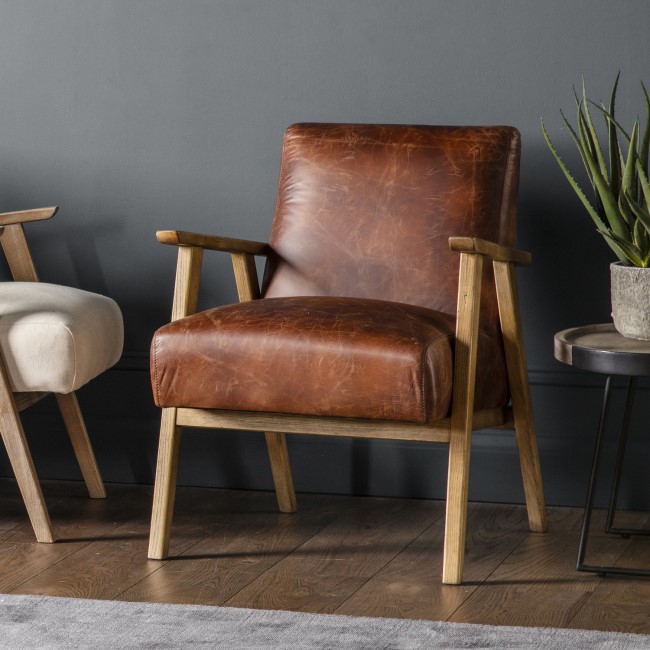 Brown Leather Armchair with Wooden Frame - Neyland - Gallery