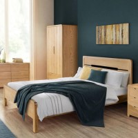 Julian Bowen Solid Oak King Size Bed Frame with Curved Headboard Julian Bowen Solid Oak King Size Bed Frame with Curved Headboard