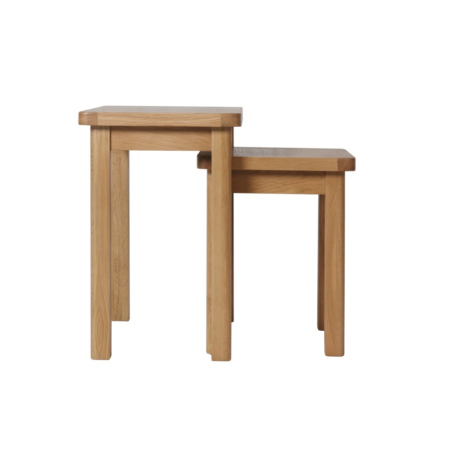 Set of 2 Oak Nest of Tables