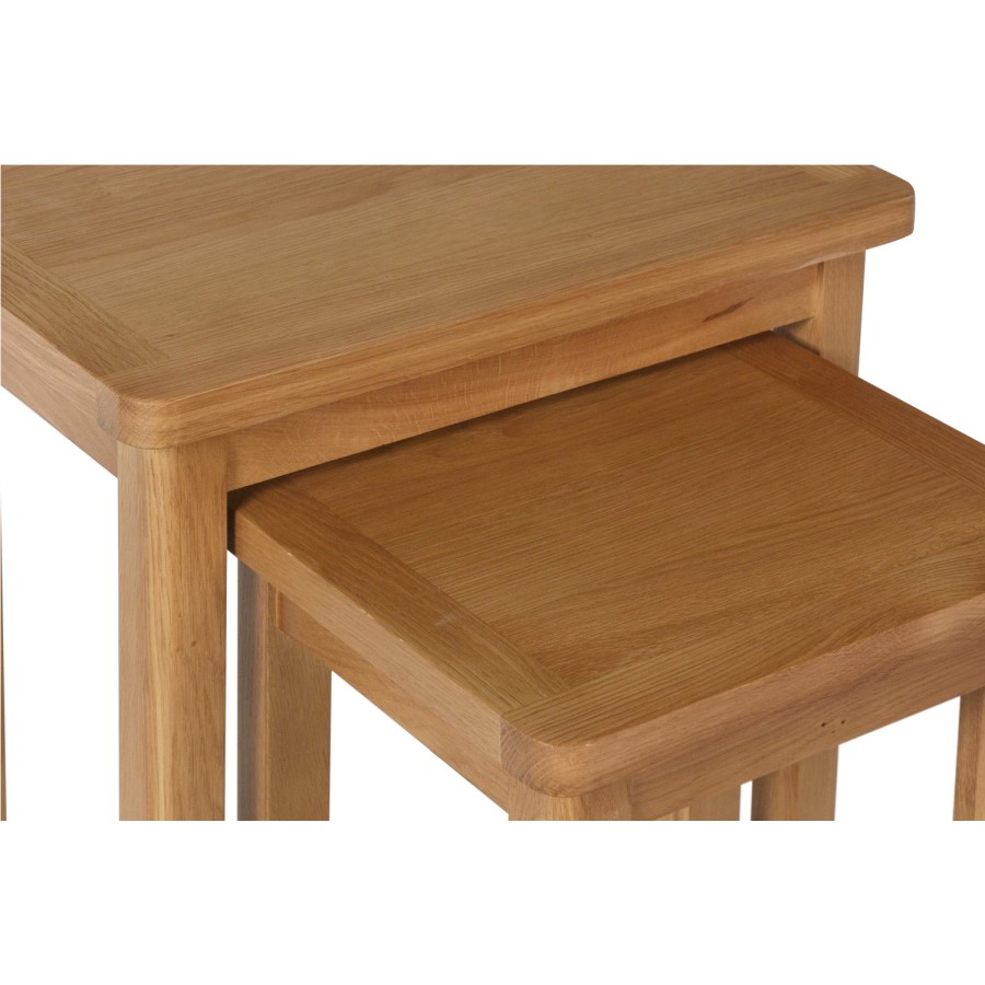 Set of 2 Oak Nest of Tables