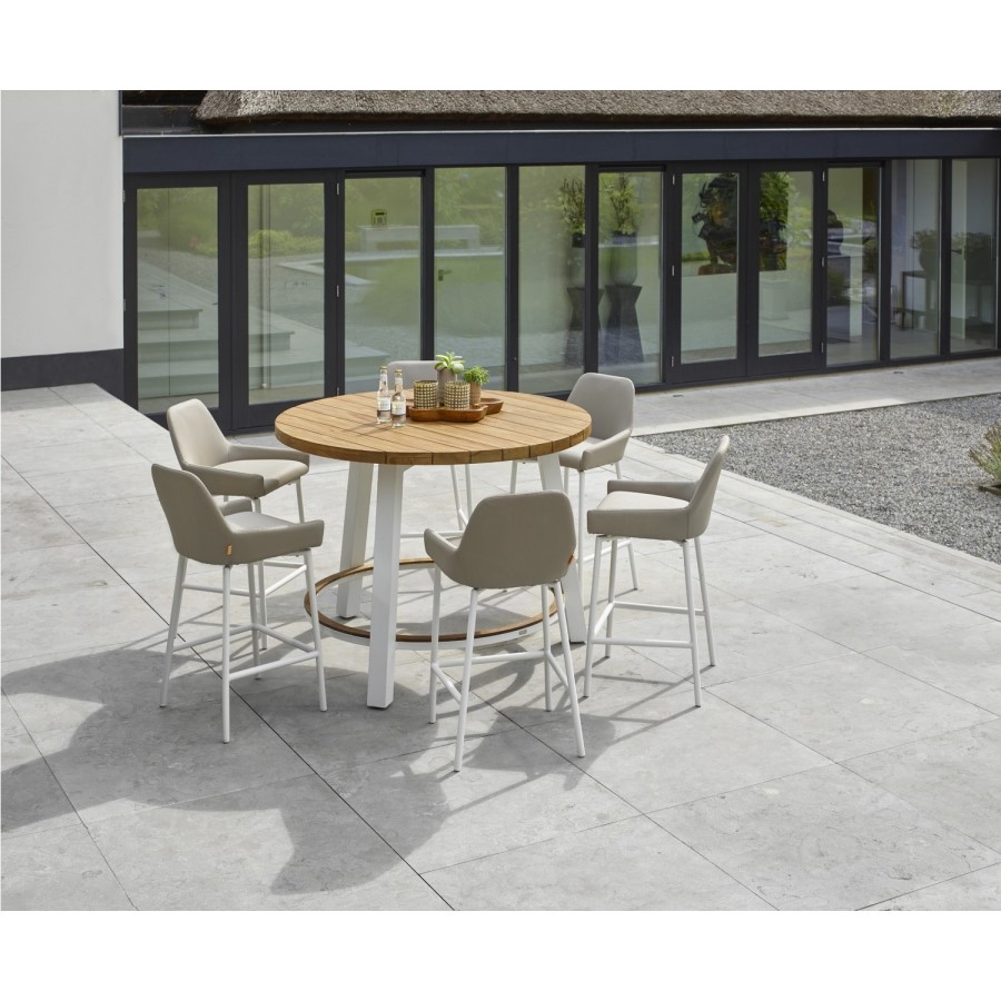 Java Bar with Nuna Chairs