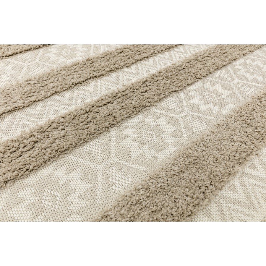 Monty Indoor/Outdoor Textured Beige and Cream Rug - 200x290cm