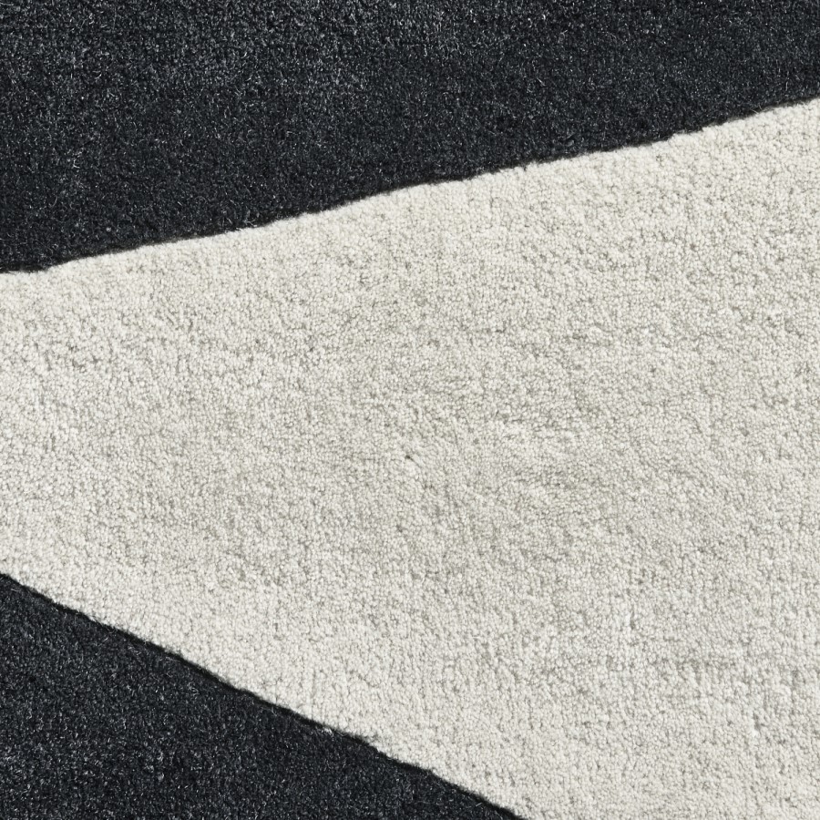 Inaluxe Crystal Black & White Patterned Rug - 120x170cm