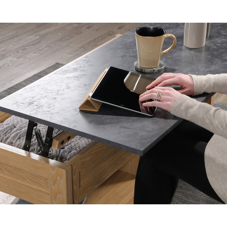 Small Oak Effect Lift Up Coffee Table - Teknik Office