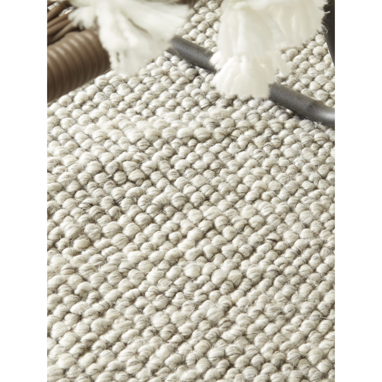 Read more about La playa textured rug in silver 120x170 cm