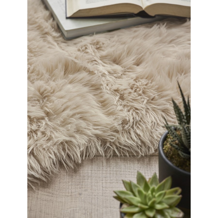 Beige Faux Sheepskin Rug - 60x90cm - Luxe