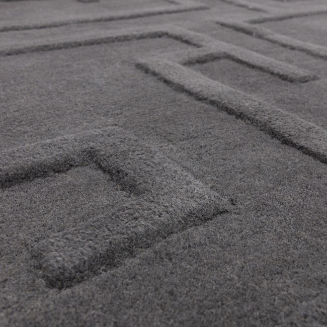 Large Hand Carved Geometric Charcoal Rug - 290 x 200 cm - Maze