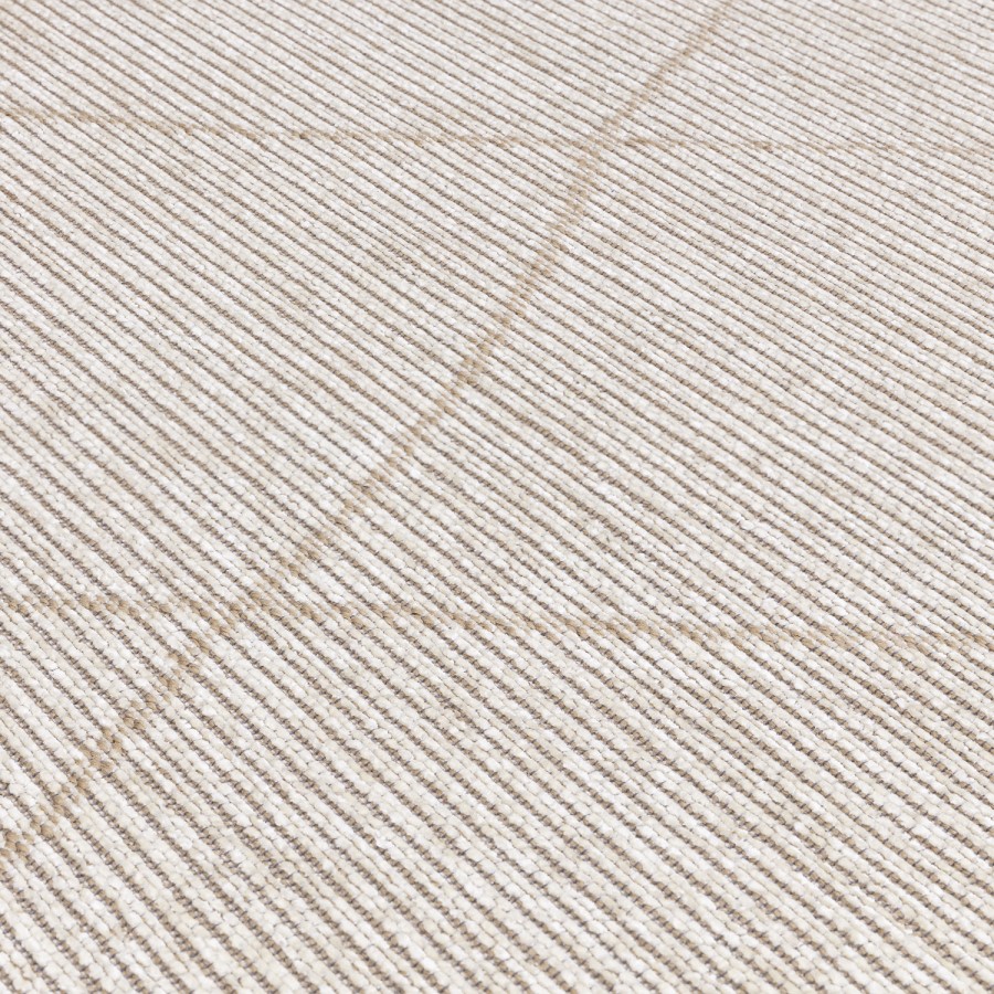 Large Geometric Style Cream Rug - 290 x 200 cm - Mulberry