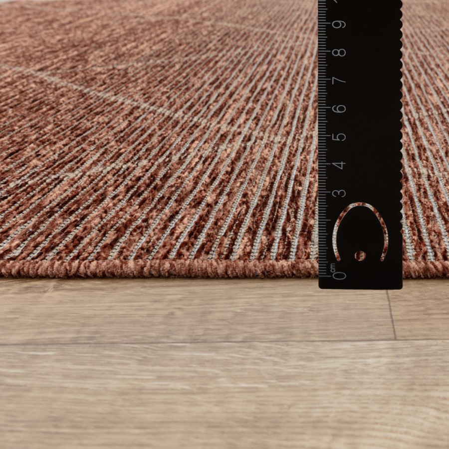 Geometric Style Terracotta Rug - 230 x 160 cm - Mulberry