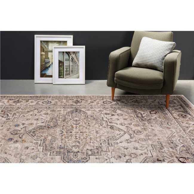 Distressed Persian Ash Rug - 240 x 160 cm - Medallion - Sovereign