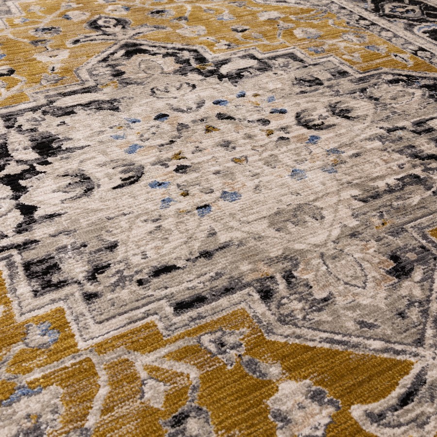 Distressed Persian Gold Rug - 166 x 120 cm - Medallion - Sovereign