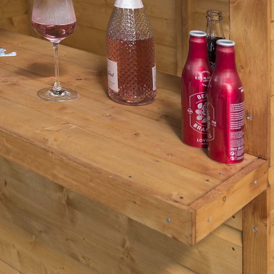 Rowlinson Garden Bar